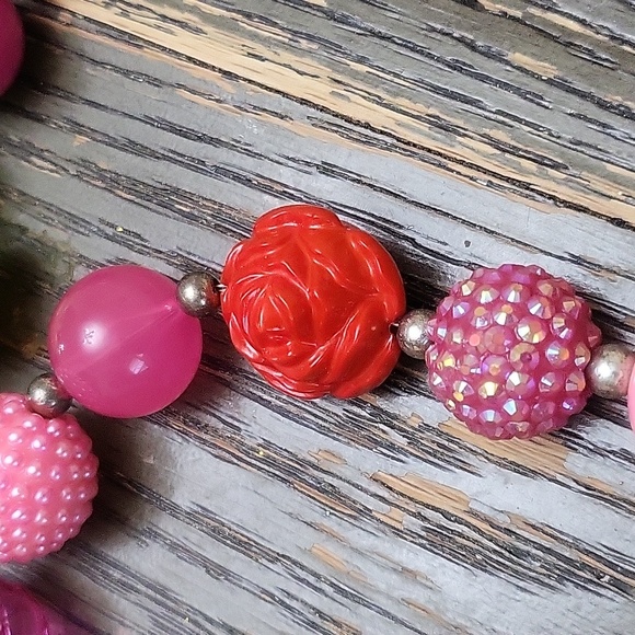 Bubble Gum Necklaces bundle of 3 - Picture 8 of 9